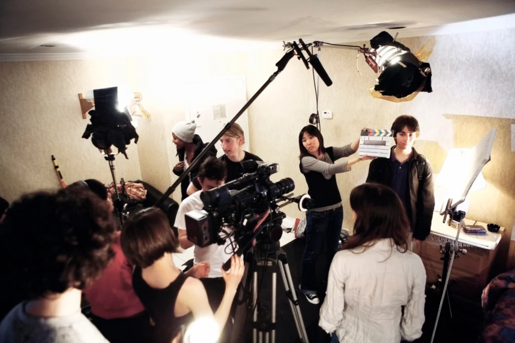 how to be a celebrity assistant