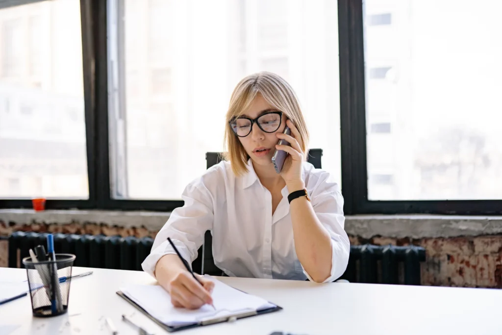 how to be a celebrity assistant