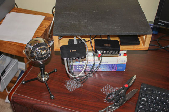 How to Organize Your Workstation Cables