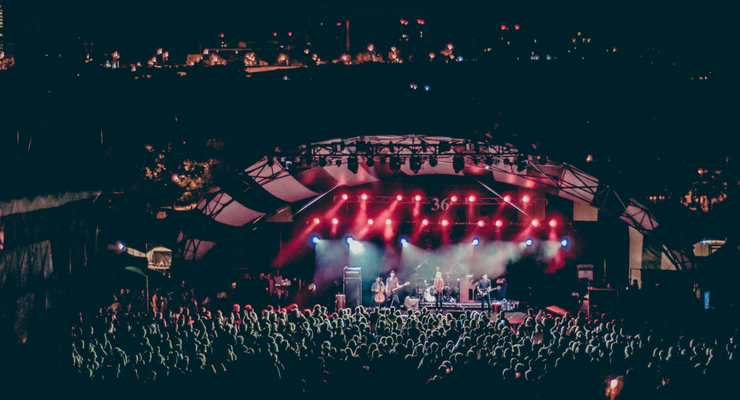 concerts or shows: customer gifts