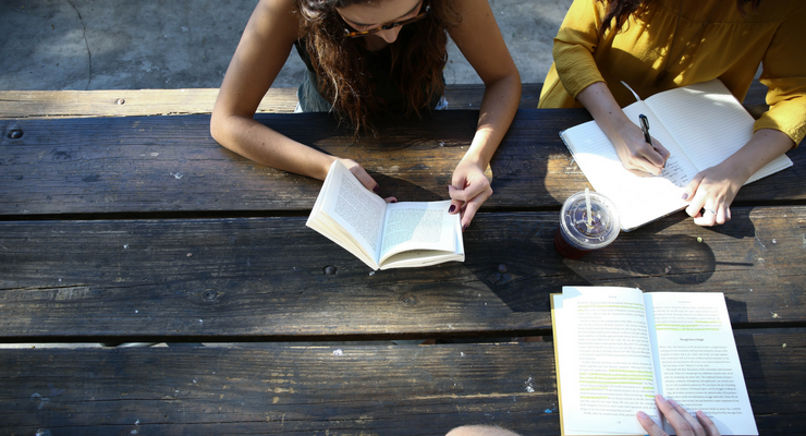 How You Can Get Extra Money Coming In During College