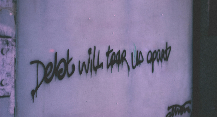4 Compelling Reasons to Get Out of Debt as Soon as Possible