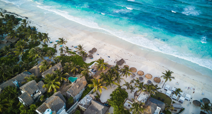 Condos vs. Beach Houses: Which is Best for Vacations and Real Estate Purchases?
