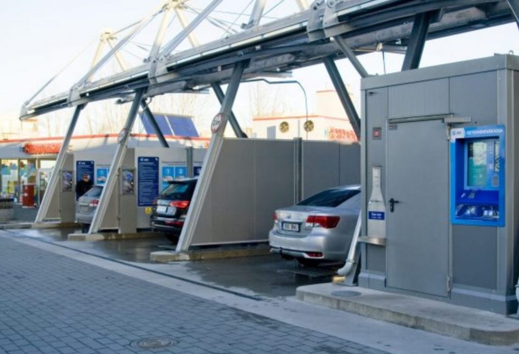 How to Set Your Car Wash Busines with State-of-the-Art Merchant Solutions