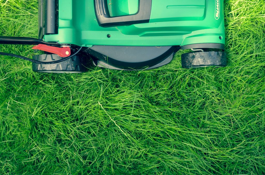 marketing a lawn care and landscaping business