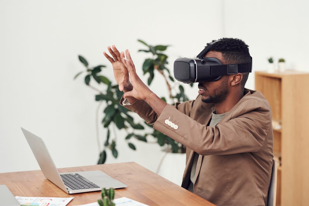 business application of augmented reality
