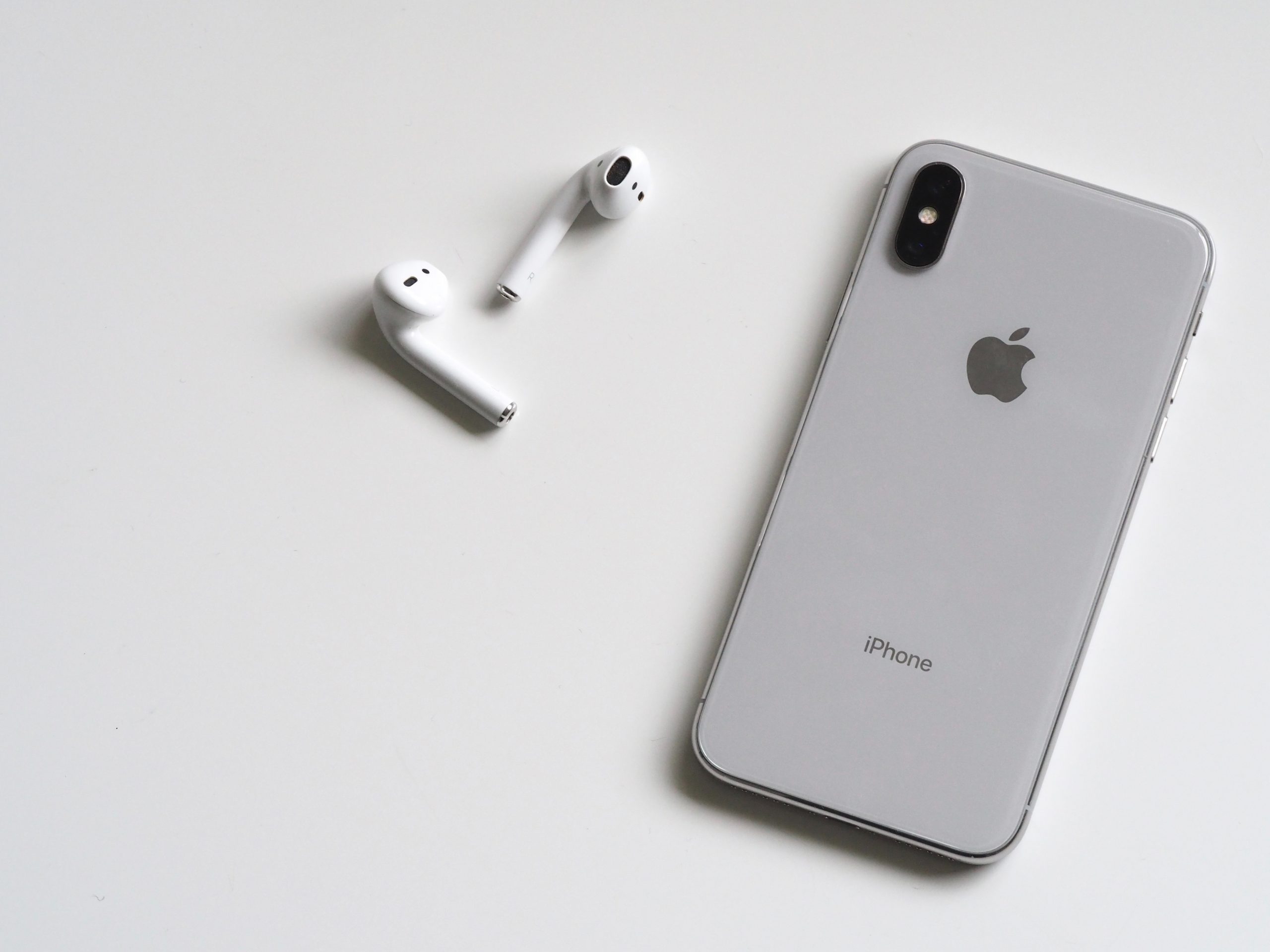 wireless earphones