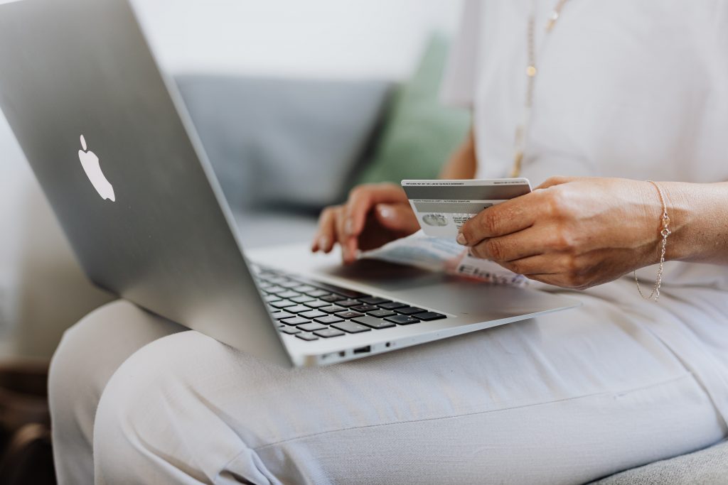 starting an ecommerce business: recurring payment model