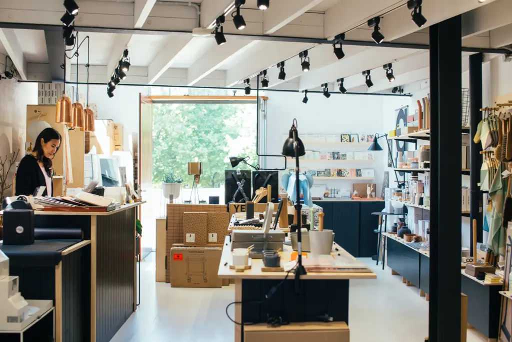small business retailing clothing store: specification management