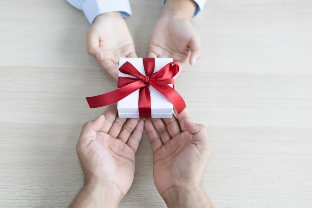 corporate gifts: presents to clients and customers