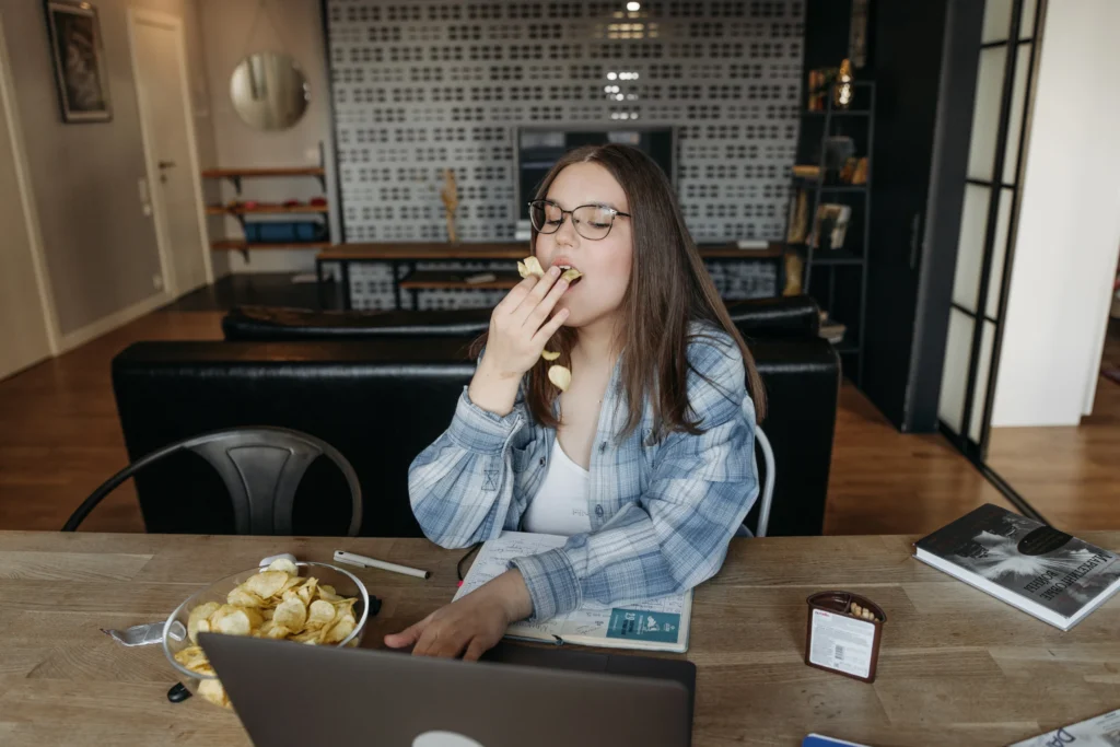 snacking and drinking: working from home food 