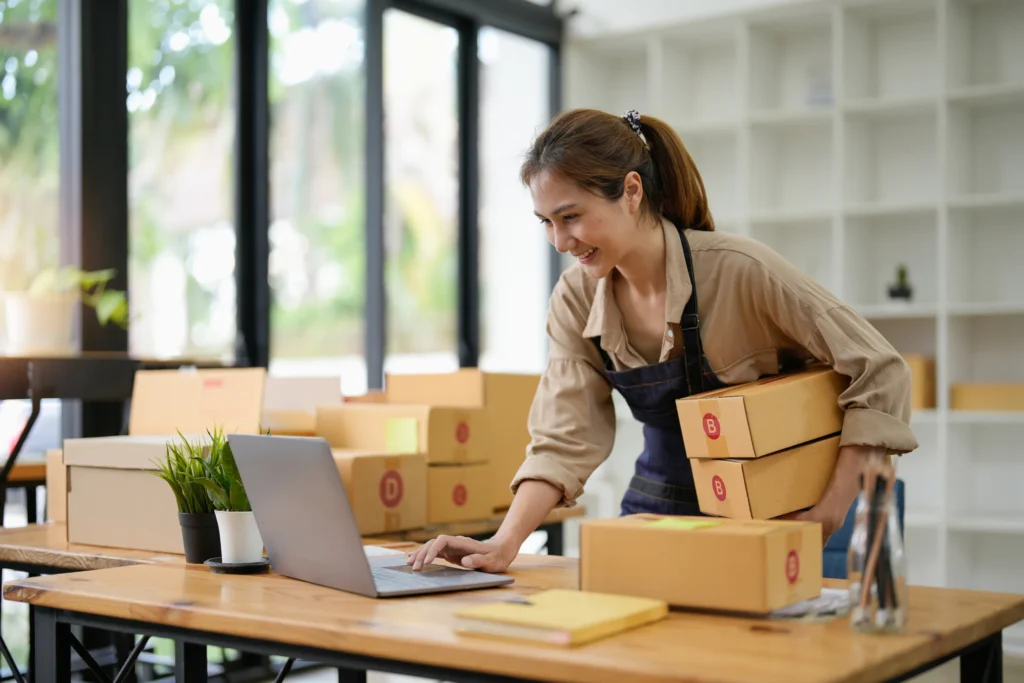 woman entrepreneur doing her side hustle