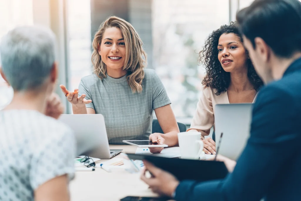 word-of-mouth marketing: team discussion and meeting